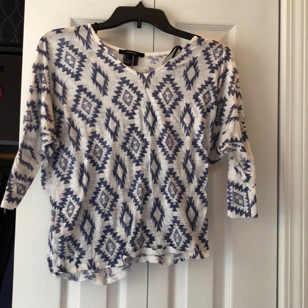 Patterned top
